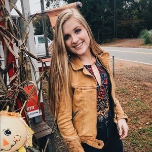 Meet your Posher, Hope